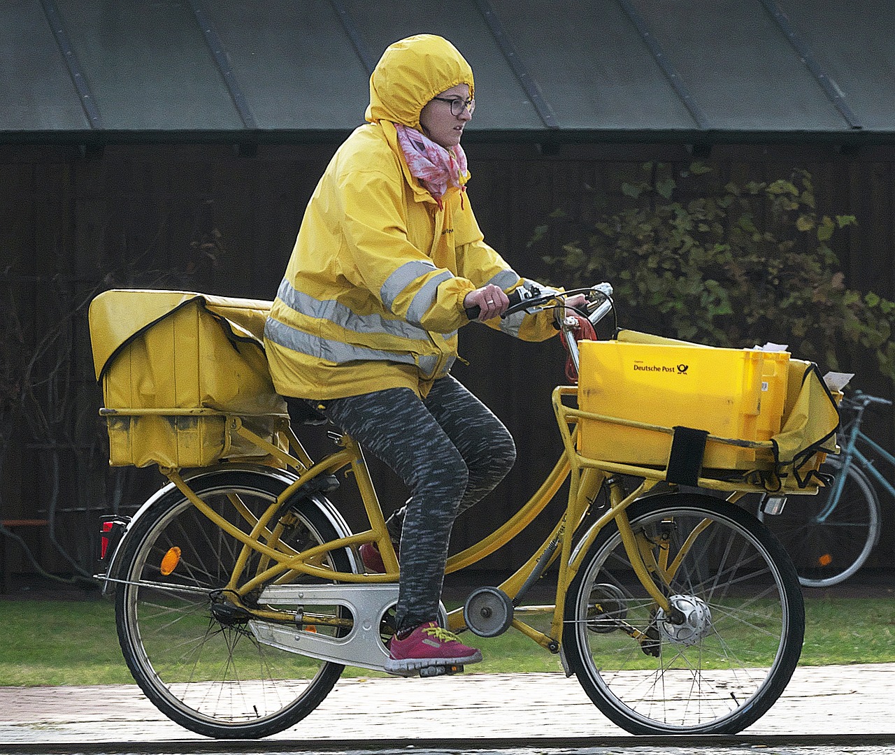 面對(duì)車輛維修困境，應(yīng)對(duì)策略與建議