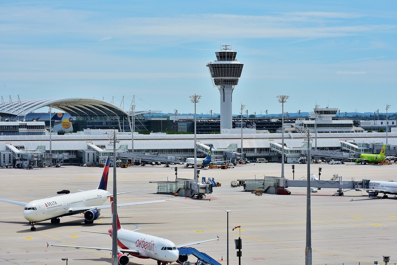 安徽縣城機(jī)場(chǎng)，新航空樞紐的崛起